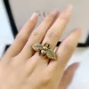 Projektant S925 g małych pszczół kolczyki klasyczne Diamond Ltters Ear Jewelry Accrssory For Lady