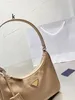 Womens Re-Edition Nylon Bag Saffiano Cleo Hobo Bags Half Moon Handbags Sacoche Pochette Designer Luxury Brushed Leather Shoulder Bag Lady Messenger Size 22-13cm