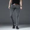 Herr jeans märke kläder män jeans grå elasticitet smal mager affär casual klassisk utgåva typ bekväma manliga denim byxor 230302