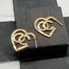 20Style 18k Gold Plated Brand Designer Letters Stud Metal Classic Retro Heart Women Crystal Pearl Wedding Party Earrings Gifts Smycken Tillbehör
