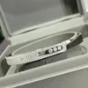 Designer Bangle Armband voor vrouw diamant Verguld 18K T0P kwaliteit officiële reproducties klassieke stijl cadeau voor vriendin 013