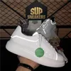 2023 all'ingrosso uomo donna designer scarpe casual 3M sneaker riflettente in vera pelle moda donna Velet morbido massaggio piattaforma esterna scarpe da ginnastica sneakers