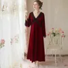 Automne et hiver long velours sommeil salon pyjamas épais lâche manches évasées homewear pyjamas femmes chemise de nuit col en v sexy nuits mariée robes de mariée