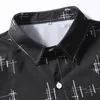 Mäns T -skjortor Koreanska kläder Mäns skjorta Summer Kort ärm Blusar Black Ethnic Print för män Vintage kläder