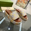 2024 sandal slipper Internet celebrity burst solid color flat heels leisure thickened outside wear stepping on poop feeling increased 5 cm ggitys YGNX