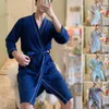 Vêtements de nuit pour hommes Super doux élégant hommes femmes poches peignoir confortable Robe couleur unie pour El