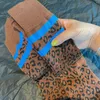Femmes Chaussettes Colorblock Léopard Imprimé Net Rouge Moyen Tube Bas Quatre Saisons Porter Veau À La Mode Coton Pile Bas Pour