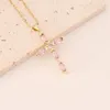 Kedjor 2023 Crystal Cross Necklace Golden Silver Color Female Pendant Gift för män Kvinnor Drop Neck Jewelry