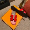 Top H Sandale Beroemde Designer Dames Sandalen Zwart Brown Lederen Plat Slippers 2023 Roze Wit Green Beige Luxury Slides Summer Indoor Buiten Beach Sandales Vrouw