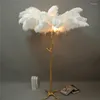 Golvlampor Feather Lamp Nordic Designer's Living Room Bedroom Bar Stand Light Modern Creative Romantic Home Decor Corner