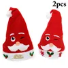 زينة عيد الميلاد 2pcs زخارف القبعات زخرفة لطيف كرتون سانتا الأطفال الأطفال البالغين قبعة للحفلات الدعائم