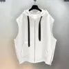 Men's Vests Hooded Vest Sleeveless Jacket Cotton Cardigan Designer Outdoor Sports Outerwear Fashion Loose Spring and Autumn Streetwear 230301