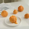 3D醜いオレンジストロベリー装飾的な芳香剤食用の大豆ワックス誕生日結婚式のキャンドルホームデコレーションのために香り