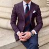 Abiti da uomo Blazer Stile britannico Uomo Colletto largo italiano Versatile Blazer sottile Hombre Abito Chaqueta Prom Vintage Borgogna