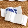 Baguettes 10PcsSet Support En Céramique Bleu Et Blanc Porcelaine Reste Rack Fourchette Spatule Étagère Ustensile De Cuisine 230302