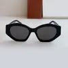 Czarne szare nieregularne okulary przeciwsłoneczne dla kobiet Opieki przeciwsłoneczne projektanci okularów przeciwsłonecznych Occhialia da sole sunnies Uv400 okulary z pudełkiem