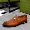 Män loafers designers klär skor lyxiga äkta läderbrun svarta herrar casual designer skor glid på bröllopssko med lådan 38-44