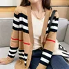 Damesbreien T-stukken Spring Ma Baoli Plaid Cardigan Gebreide Cashmere Sweater Net Red Sweater V-Neck losse lange mouwen strepen 230302