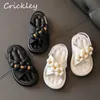 Sandalen 2022 Designer Flowers Solid Girl Sandals Summerals Summer Beach Toddler Kids Prinsesschoenen Waterdichte zachte zool PVC Kinderen Sandalen R230220