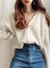 حياكة النساء Tees Fitaylor Autumn Spring Hollow Out V-Deace Pearl Butons Single Reased Women Female Woolen Cardigan Sweater 230302