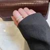 Anillo de clúster anillos para mujeres de lujo de lujo anillo de perla con apertura ajustable accesorios de joyería simples al por mayor