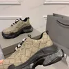 Uomo Donna Parigi Scarpe casual Triple S Crystal Scarpe da ginnastica per il tempo libero Scarpe da papà vintage spesse Scarpe da ginnastica multicolore con altezza crescente 35-44 L8Y7 #