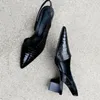 Chaussures habillées été pompes dames concis femmes talon carré bout pointu sans lacet cuir simple talon bas goutte 2023