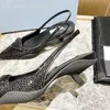 Sandali di alta qualità Moda Donna Full Diamond Designer Pompe Scarpe Lady Punta a punta Tacco gattino Elegante nero Slingback 230302