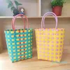 Bolsos de hombro, bolsos de mano hechos a mano para mujer, bolso de mano de lujo, cesta tejida de plástico, bolso pequeño de playa de verano, diseñador de compras para mujer 06