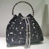 Ny ankomst Rainbow Stone Bucket Bag Woman Shoulder Bag Metal Bladhandtag avtagbar Metallisk kedjeband Handväska för dam