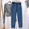 Женские джинсы Простые голубые джинсы с прямой джинсы с высокой талией Весна и осенние женские повседневные повседневные базовые джинсы с прямой ногой 230303