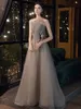 Sexig axellös aftonklänningar RUCHED GRÅ En linje sequined Applique Peated Hepburn Elegant Long Formal Prom Party Host klänningar