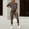 Pantalon de deux pièces pour femmes 2023 printemps automne femmes à la mode imprimé combinant sweat-shirts décontractés à manches longues col en V top jogging costume avec