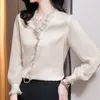 Chemisiers pour femmes noir blanc dentelle volants chemises en mousseline de soie femmes 2023 printemps été bureau à manches longues Blouse élégant col en v S-4XL