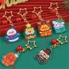 Keychains Anime Keychain Christmas Snowman Dog Acryl Keyring Riem figuur hangende accessoires 6 cm