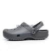 Hausschuhe 2022 Mode Hausschuhe Clogs Sandalen Slip On Casual Strand Wasserdichte Schuhe Männer Klassisch Krankenpflege Krankenhaus Frauen Hausschuhe Arbeit Medizinisch T230303