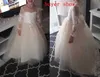 Flickans klänningar härliga barn Flower Girl Dresses For Wedding Long Sleeve Princess Golvlängd Backless Ball Gown Junior Bridesmaid Girls Dress W0224