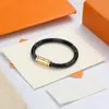 2024 designer de moda senhoras pulseira masculina delicada invisível jóias de luxo novo fecho magnético pulseira de couro pulseira caso