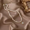 Choker French Barock Natural Freshwater Pearl Necklace For Women Moonstone Water Drop Pendant Hollben Kedja Delikat smyckespresent