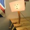 Lampes de table Lampe en bois massif moderne Robot nordique Bureau humain Chambre à coucher Étude de chevet Bureau LED Luminaires debout Art Décor