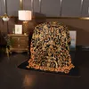 Luxus-Designer-Decke, schwarz-golden bedruckt, Palce Court, bedrucktes Sofa, Bett, doppellagige Designer-Überwurfdecken aus Fuchssamt