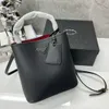 23x23 см 19x17 см дизайнеры Crossbode Bags Luxury Women Birftass Brand Nylon Messenger Bag Сумка пакета пакета Bucket Buck Sag Top Clutch Sag P -треугольник