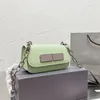 Luxury 5a Calidad para mujer Bolsos para mujer Bolsa de equipaje de equipaje de cuero Luggages al aire libre Bolsas de fin de semana