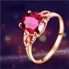 Ringos de cluster oval pedras preciosas de cristal vermelho de zircão para mulheres 18k cor de ouro rosa de luxo jóias bijoux bague