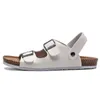 Slippers Fashion Shoe Double Bugle Sandals 2023 Men Summer Beach Casual за пределами не скольжения Sandalias Man Flats Eu 35-45