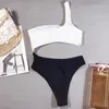 Damskie stroje kąpielowe Podstawowy 2 -częściowy zestaw kobiet bikini stringi wysokie talia Oddzielają seksowne push un plaż