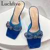 Zapatillas 2023 verano PVC lazo de cristal Mujer Peep Toe zapatos de tacones altos finos marca strass Slingback fiesta sandalias Mujer