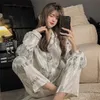 Kvinnors sömnkläder Caiyier Winter Silk Pyjamas Set Oil Paint Turn-Down Collar Sleep Toppants Nightwear Korean Women Sleepwear Luxury Home Clothes 230303