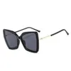 Occhiali da sole Fashion Black Cat Eye Donna Square Tom Shades Uomo Vintage Brand Design Oversize T Occhiali da sole Oculos De SolOcchiali da sole