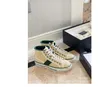 2023 Nya andningsbara avslappnade skor Hög toppklassiker Casual Shoes Green Red Stripe Leather Designers Trainer Woman Shoes Storlek 35-44